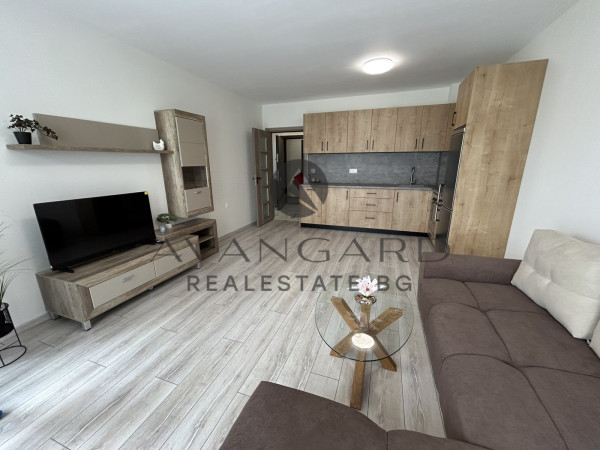 Round -one -bedroom