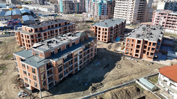 LUXURY COMPLEX KOMATEVSKI KNOT