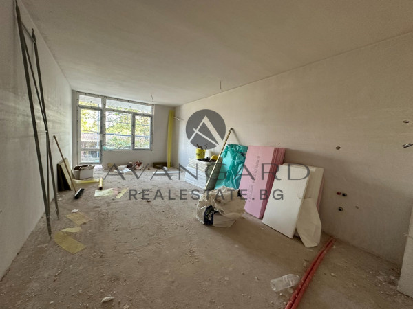 One -bedroom / new modern building