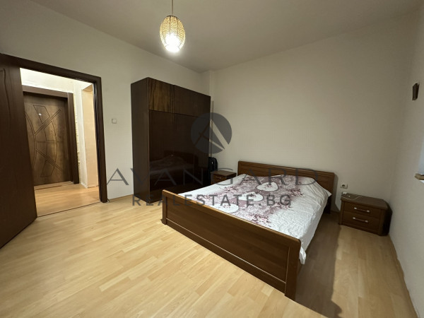 Spacious three -bedroom / Plovdiv University