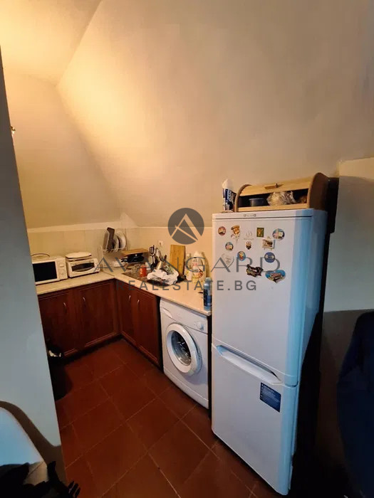 Furnished one -bedroom to Palmed!