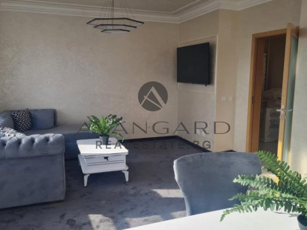 LUXURY FURNISHED THREE-ROOM APARTMENT