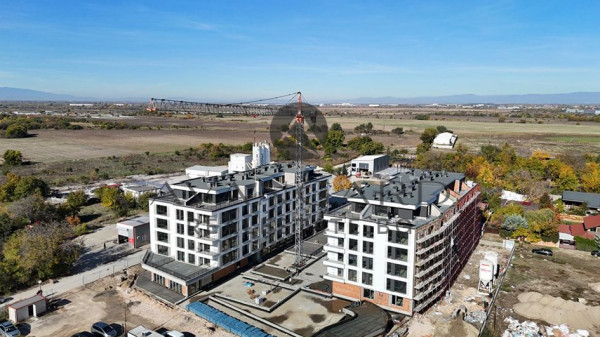 Two-room apartment in front of act 15 / Karshiyaka