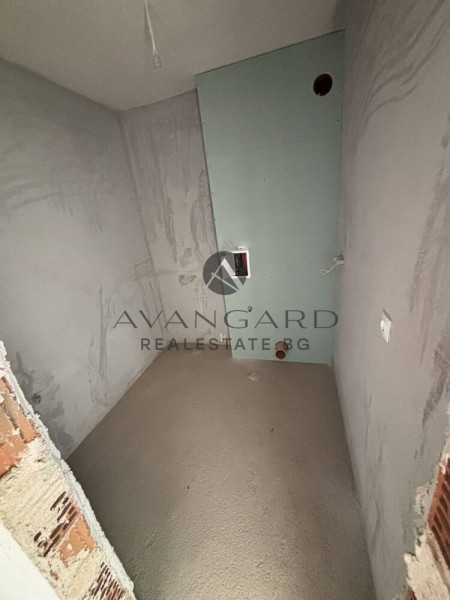 ПРОСТОРЕН ТРИСТАЕН С АКТ16 / ЮЖНО ИЗЛОЖЕНИЕ