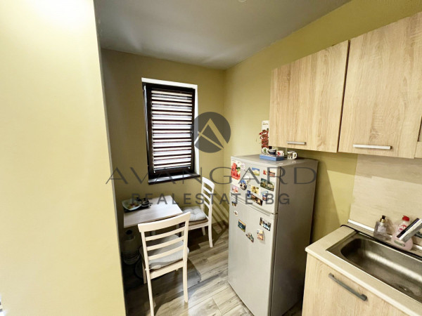 ДВУСТАЕН ОБЗАВЕДЕН КЪРШИЯКА