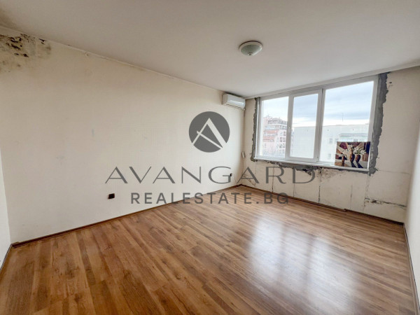 TWO-ROOM APARTMENT WITH THREE SEPARATE ROOMS / KYUCHUK PARIS