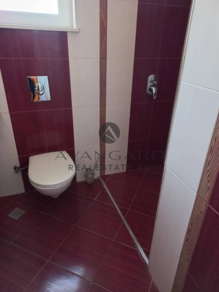 Three -bedroom with parking space + Studio Kamenitsa 2