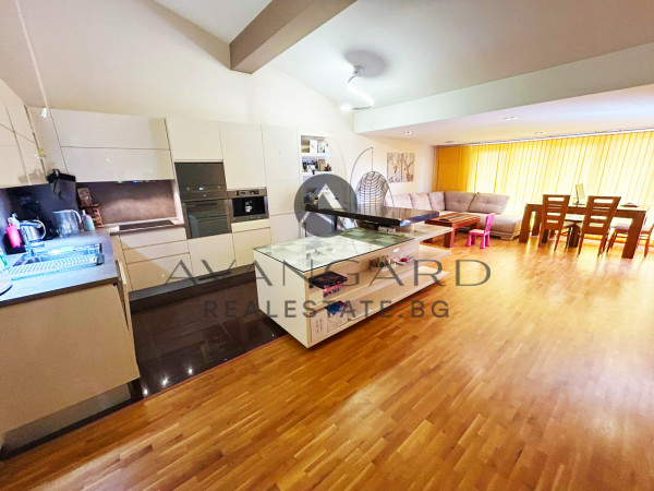 A wide two -bedroom fair