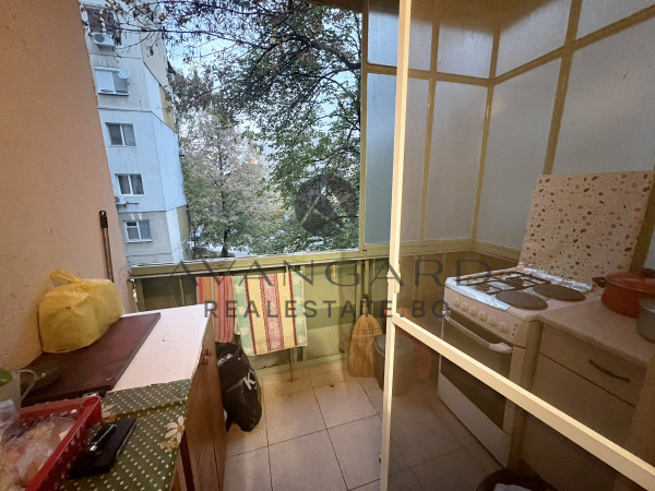 Three-room apartment next to the POLYCLINIC