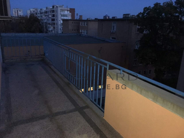MAISONETTE IN KARSHIYAKA WITH GARAGE