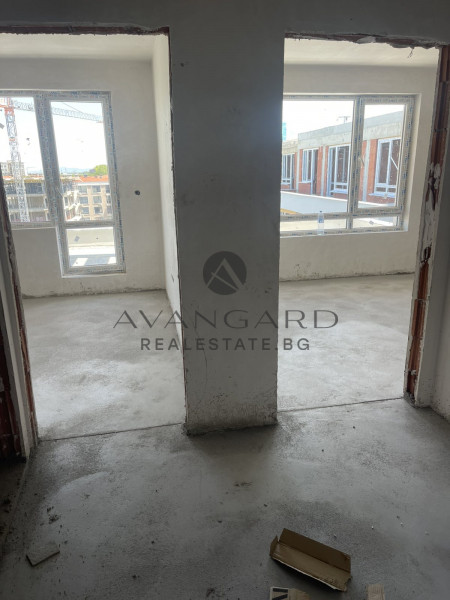 Act 14! Two -bedroom new building