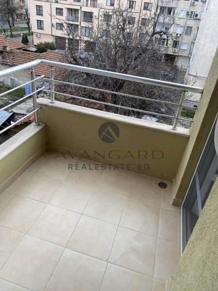 One-bedroom apartment next to Extreme