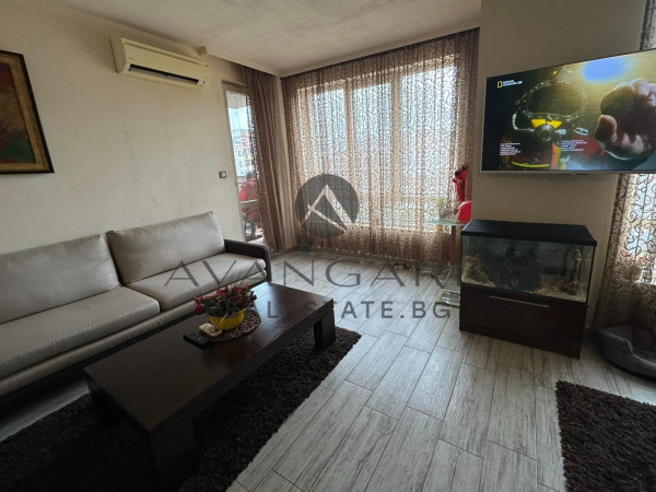 A three -bedroom furnished! Kyuchuk Paris!