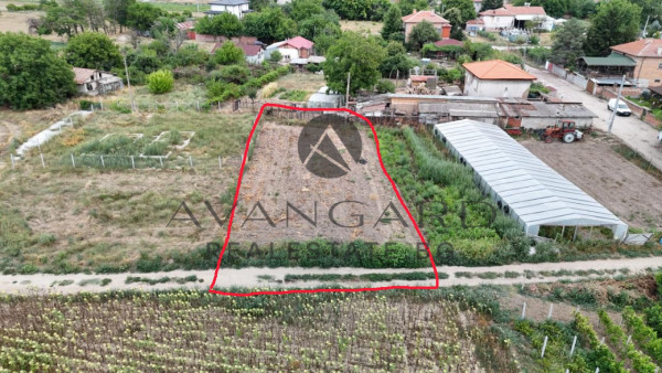 A great plot in construction