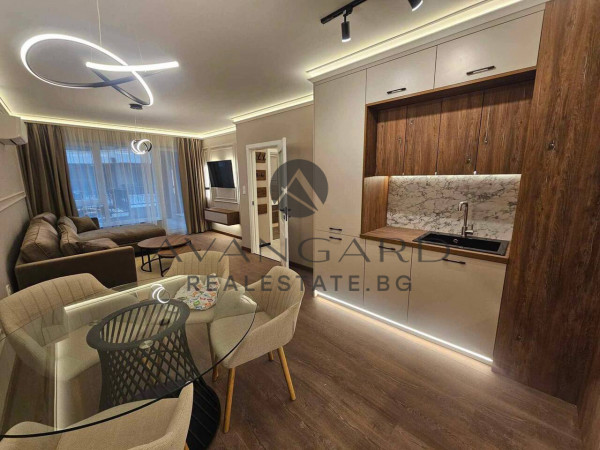 Luxury two -bedroom Hristo Smirnenski