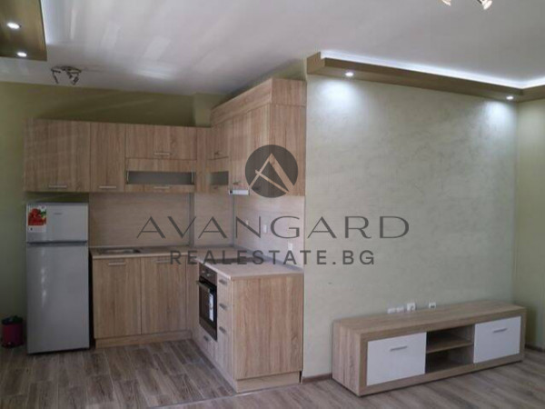 One bedroom with parking space in the price!
