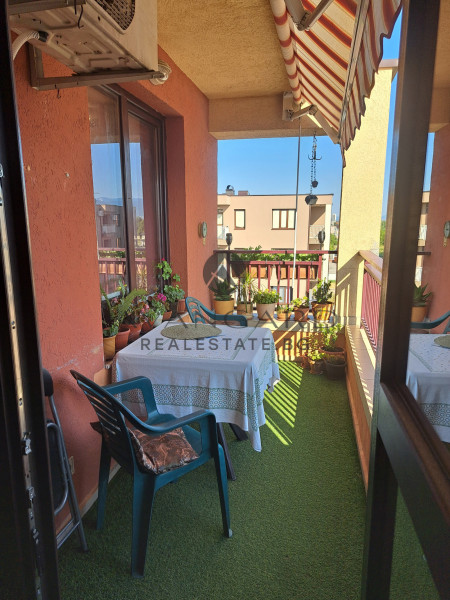 Four -bedroom apartment / Ostromila