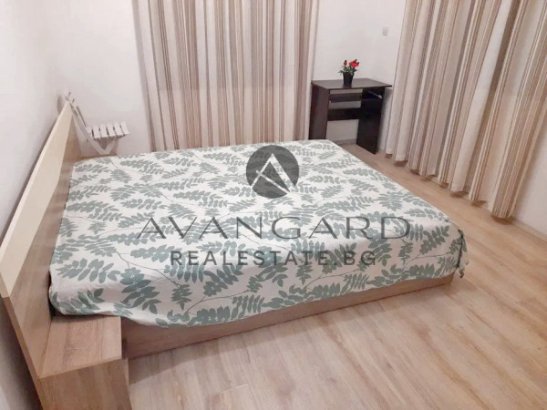 ДВУСТАЕН ТОП ЛОКАЦИЯ!