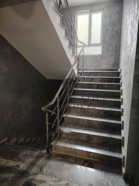 Двустаен с акт 16