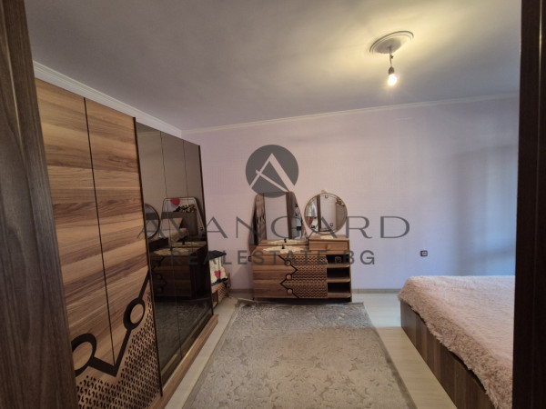 A two -bedroom apartment with parking space/ Okoomila