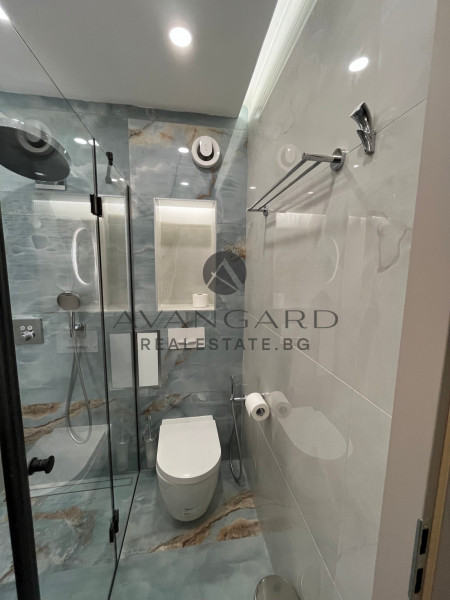 Luxuriously furnished turnkey two -bedroom apartment/ Smirnenski