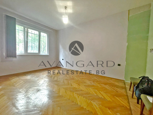 ТРИСТАЕН РЕАЛНА КВАДРАТУРА НЕПТУНА