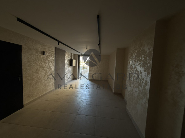 Act 16! Three -bedroom Thrace mail