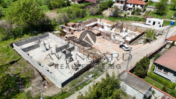 Affordable three-room apartment with a wonderful terrace