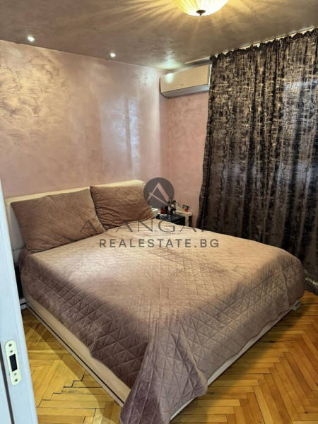 Stylishly furnished to Vasil Kolarov