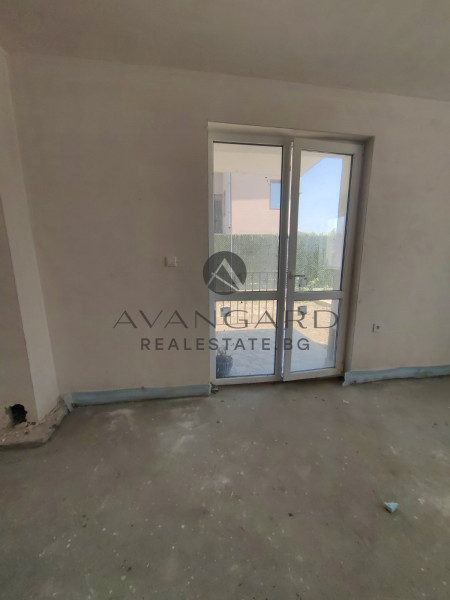 TWO-ROOM/COMATEV KNOT