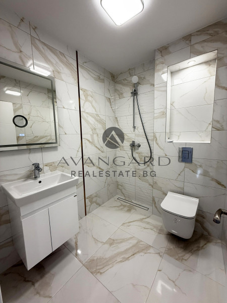 LUXURIOUSLY FURNISHED THREE-ROOM APARTMENT!!