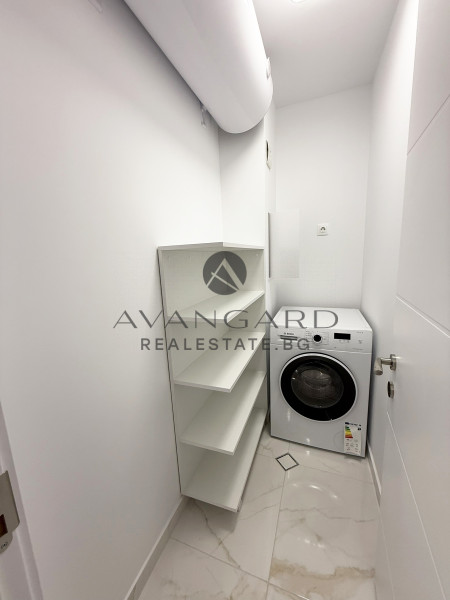 LUXURIOUSLY FURNISHED THREE-ROOM APARTMENT!!