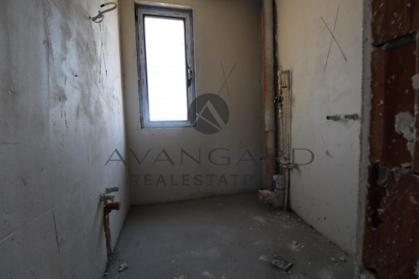 SPACIOUS APARTMENT! ROWING BASE ! ACT 16 !