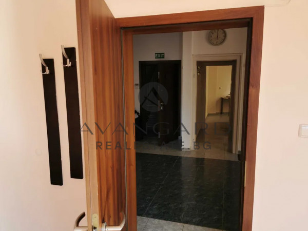 MULTI-ROOM APARTMENT CENTER