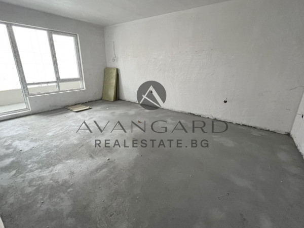 TWO-ROOM APARTMENT IN FRONT OF ACT 16 / Polyclinic