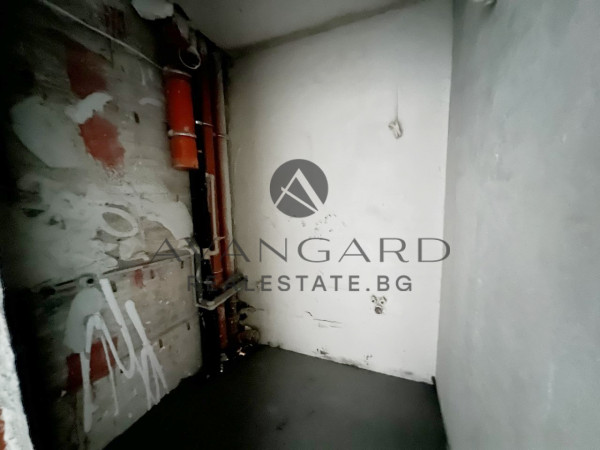 TWO-ROOM APARTMENT IN FRONT OF ACT 16 / Polyclinic