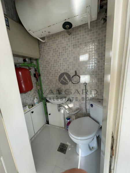 Unique FOUR-ROOM Penthouse / Novotella