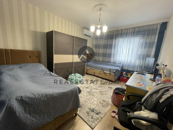THREE-ROOM REAL SQUARE AREA