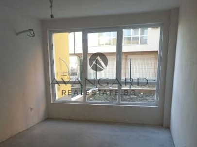 TWO ROOM APARTMENT ! COURTYARD!