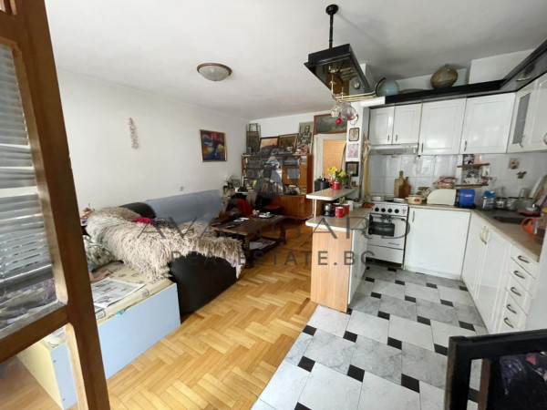 One-room apartment / Koprivshtitsa Blvd