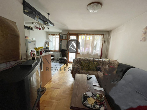 One-room apartment / Koprivshtitsa Blvd