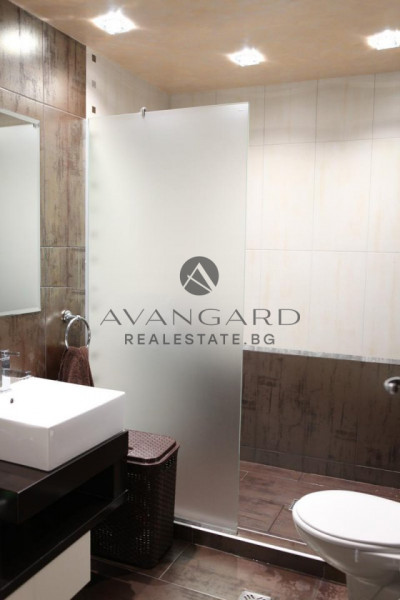 ЧЕТИРИСТАЕН ОБЗАВЕДЕН КЮЧУК ПАРИЖ