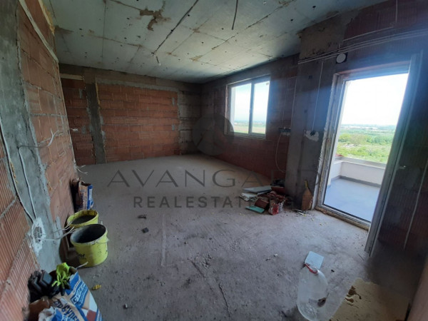 House with Yard LUX MARKOVO
