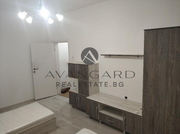 SPACIOUS THREE-ROOM TRIMONTIUM