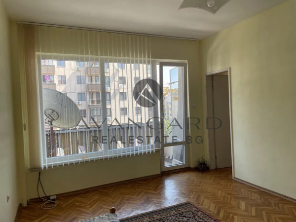 Three-room apartment / South